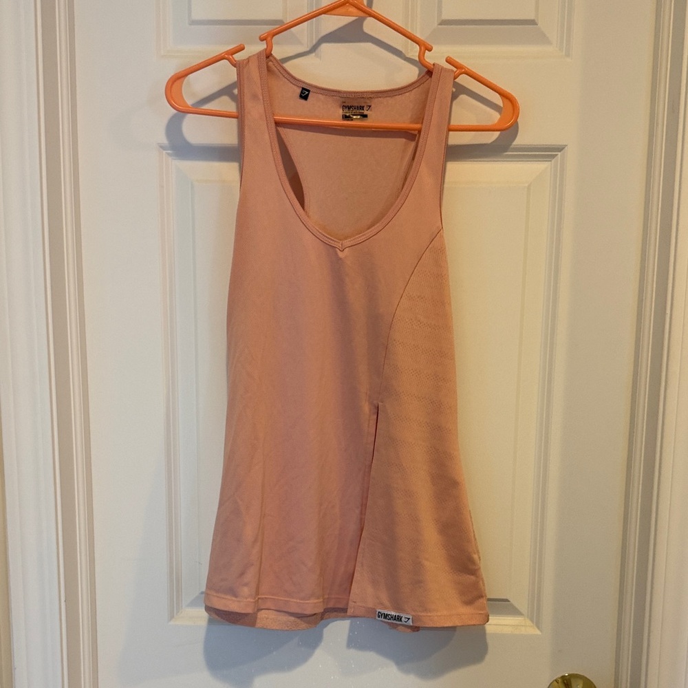 Gymshark light pink workout tank size Small